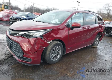 2021 Toyota Sienna Le из США, поврежденный, VIN 5TDKRKEC4MS030084